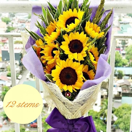12 pcs Sunflower Bouquet